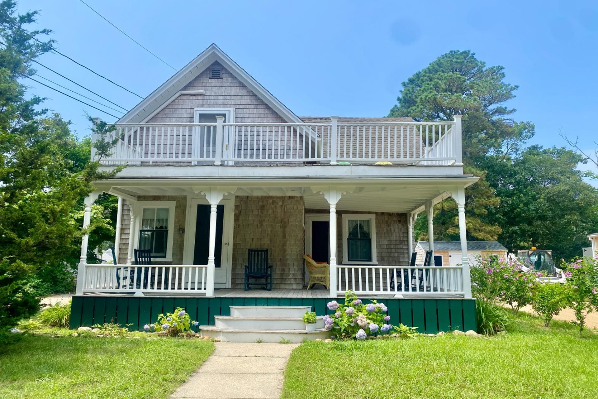 House on 18 Brunswick Avenue in Oak Bluffs